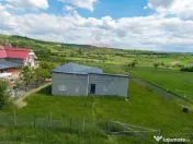 Casă cu 3 camere, anexă și 2042 mp teren de vânzare, ... 