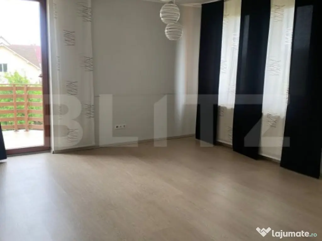 Casă individuală de vânzare, 250 mp utili, teren 1200 mp,