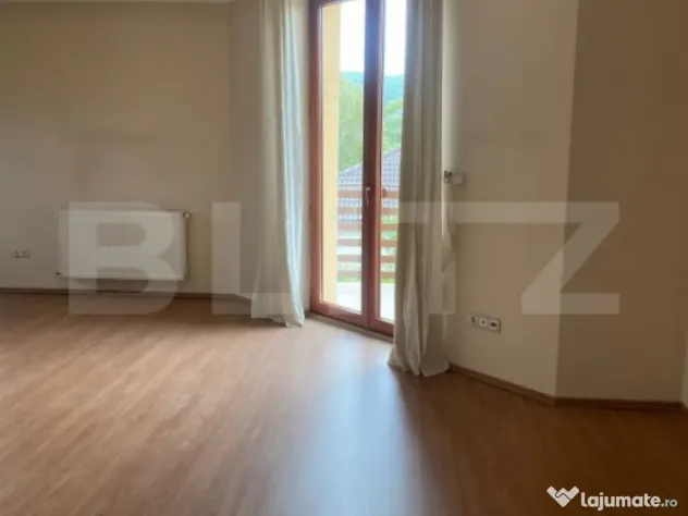 Casă individuală de vânzare, 250 mp utili, teren 1200 mp,
