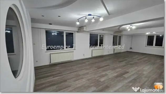 De inchiriat spatiu comercial zona Centru