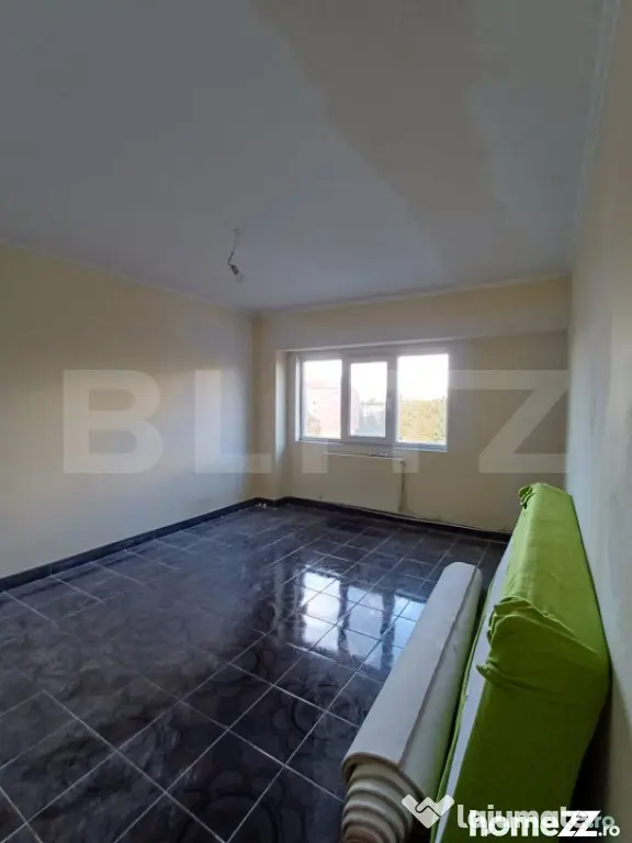 Apartament de vanzare, cu 3 camere, 84 mp, zona Centrala