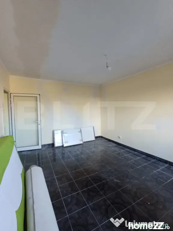 Apartament de vanzare, cu 3 camere, 84 mp, zona Centrala