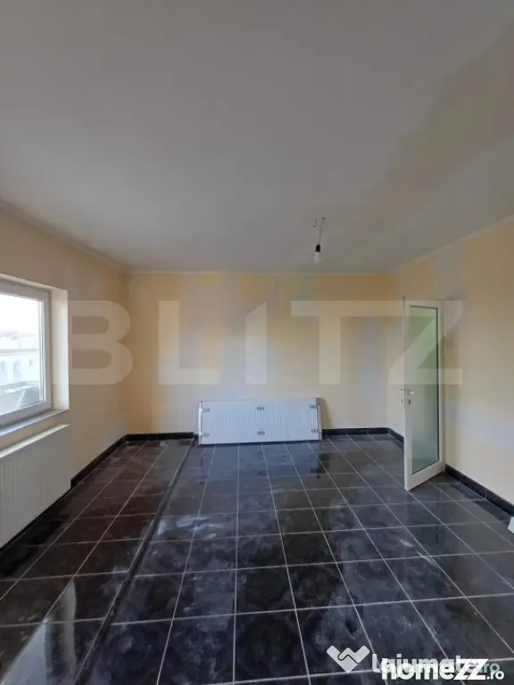 Apartament de vanzare, cu 3 camere, 84 mp, zona Centrala