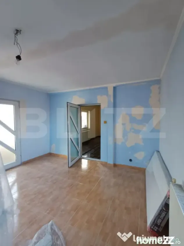 Apartament de vanzare, cu 3 camere, 84 mp, zona Centrala