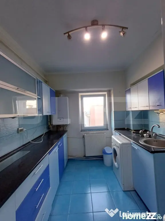 Apartament de vanzare, cu 3 camere, 84 mp, zona Centrala
