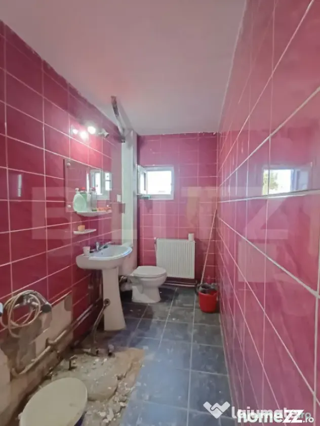 Apartament de vanzare, cu 3 camere, 84 mp, zona Centrala