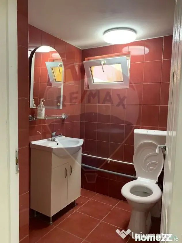 Spațiu comercial de închiriat 40 mp, în zona Decebal