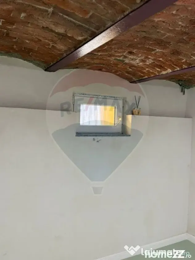 Spațiu comercial de închiriat 40 mp, în zona Decebal