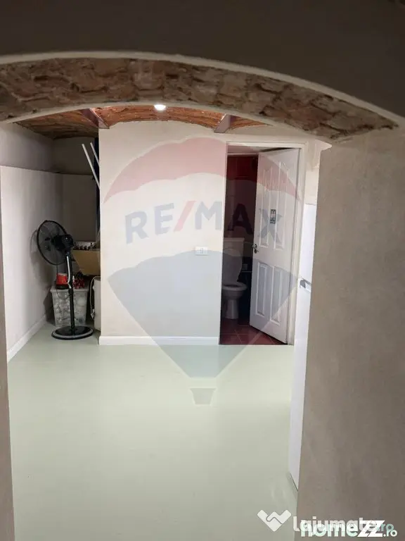 Spațiu comercial de închiriat 40 mp, în zona Decebal