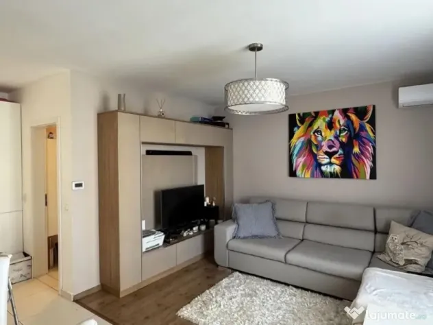 Apartament cu 2 camere, decomandat - zona Avantgarden.