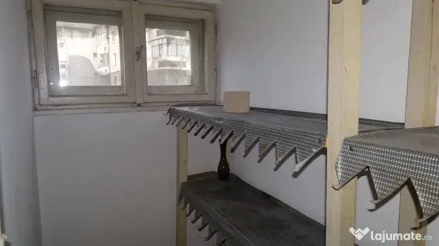 Vand apartament cu 4 camere cu garaj si beci in duplex in Deva,