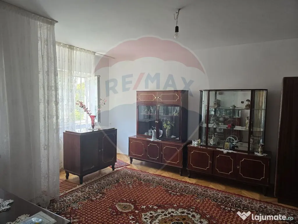 Garsoniera de vânzare în zona Calea Severinului