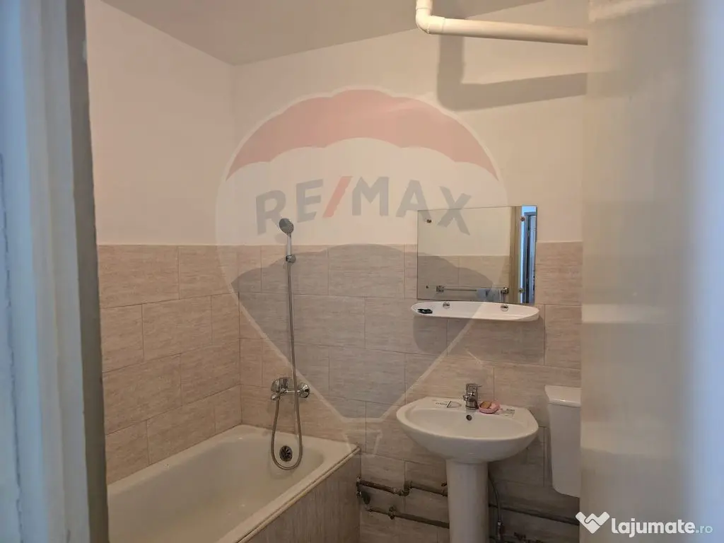 Garsoniera de vânzare în zona Calea Severinului