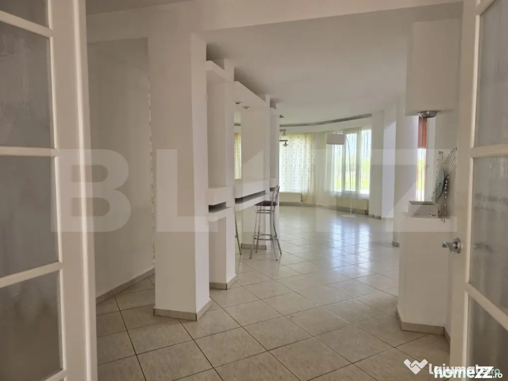 Casa cu piscina ,7 camere, 447 mp - teren 1535mp, Vetis - Vetis (Satu-Mare)