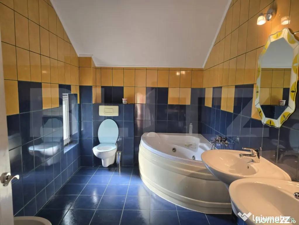 Casa cu piscina ,7 camere, 447 mp - teren 1535mp, Vetis - Vetis (Satu-Mare)