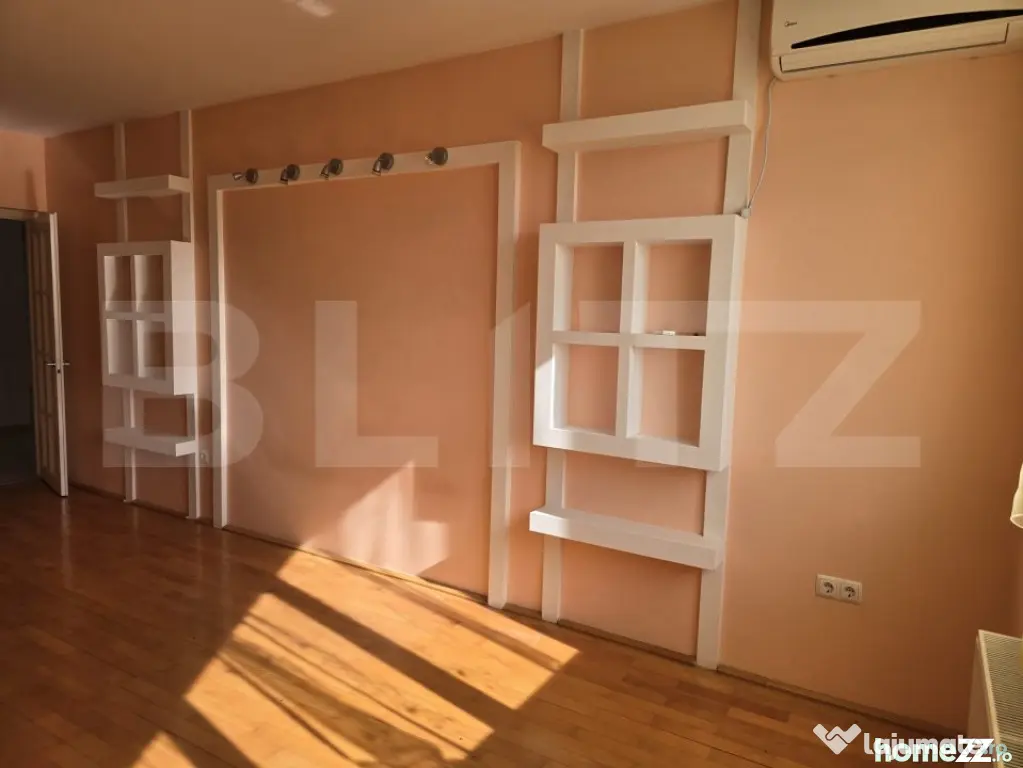 Casa cu piscina ,7 camere, 447 mp - teren 1535mp, Vetis - Vetis (Satu-Mare)