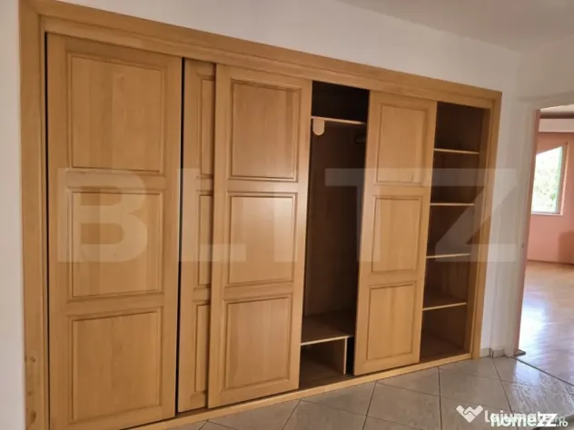 Casa cu piscina ,7 camere, 447 mp - teren 1535mp, Vetis - Vetis (Satu-Mare)