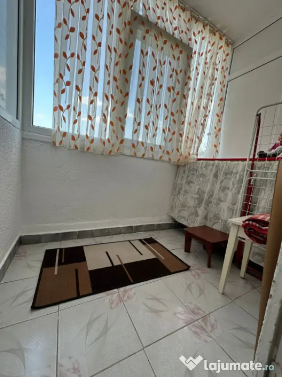 Etaj 2- Apartament 3 camere confort 1, zona Garii.