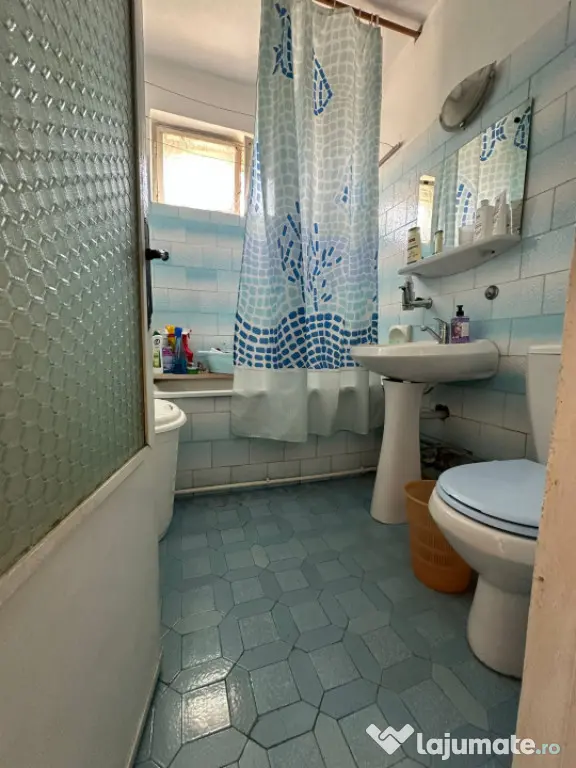 Etaj 2- Apartament 3 camere confort 1, zona Garii.