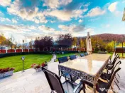 Bijuterie arhitecturală unică | teren de tenis | finisa... 