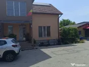 Casa zona Unirea la iesire 