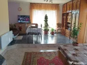 Casa zona Unirea la iesire 