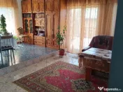 Casa zona Unirea la iesire 