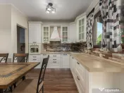 VANZARE Vila individuala 4 camere in Paradisul Verde Corb... 