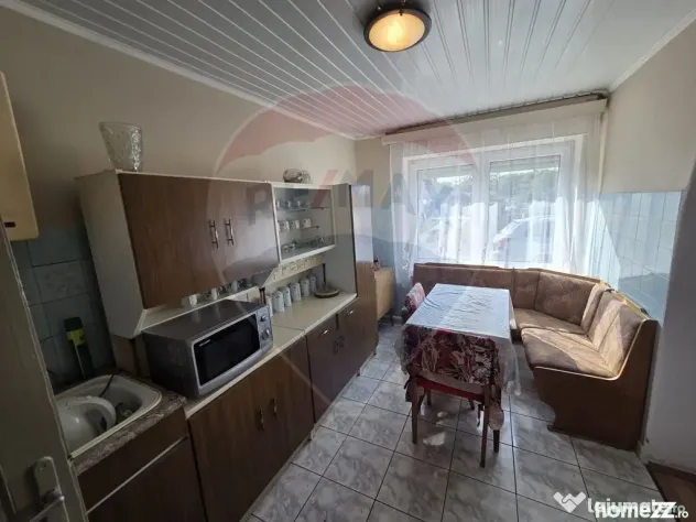 Casă cu gradina si solarii de legume in Mehkerek UNGARIA
