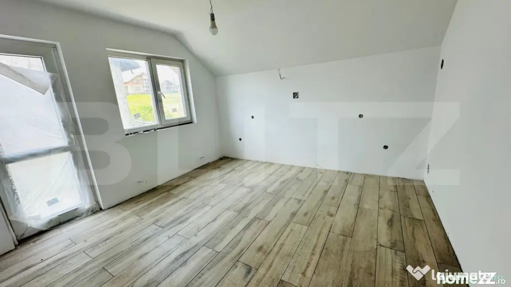 Casa de vanzare, cu 3 camere, moderna, zona Dumbrava - Iasi (Iasi)