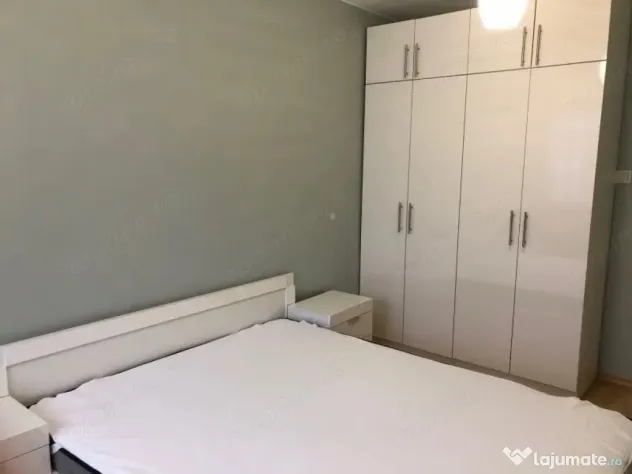 3 camere in zona Medicinei