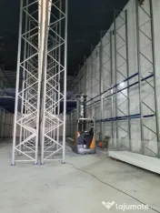 Hala pe nivele, pentru depozitare