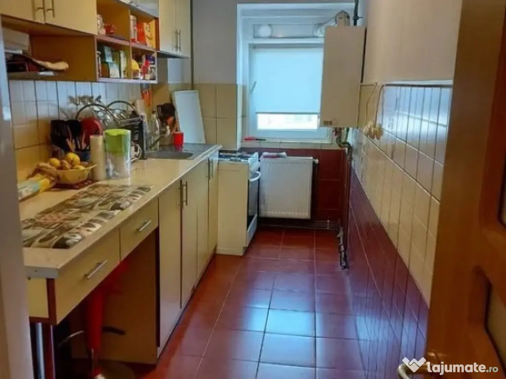 1 camera in zona Medicinei