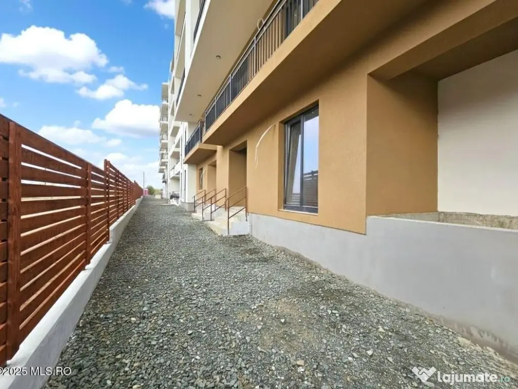 Mamaia Nord - Ibo Residence Corp T2, Spatiu Comercial cu ...