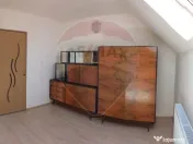 Casă cu mansardă cu 5 camere de vânzare în zonă metr... 