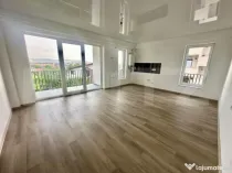Garsonieră 33 mp, balcon, bloc nou, zona Centrala