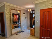 Casa de vanzare, Sanmartin la intrarea in localitate 