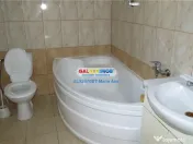 Curtesti, Botosani , Teren generos cu casa si anexa! 