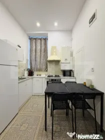 Apartament cu 3 camere, 47 mp, zona Centrala