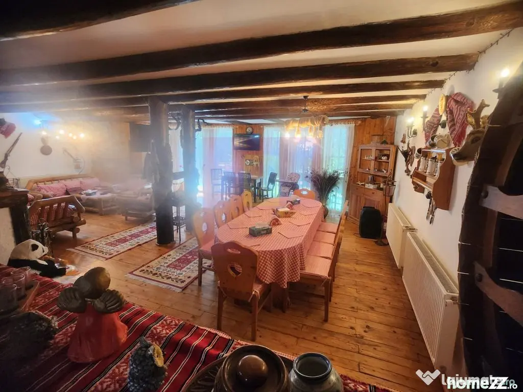 Vila de vacanta de vanzare in Busteni - Zona Zamora