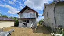 Casă / Vilă, teren 1700mp, în Lisaura-Ipotești, Suceava