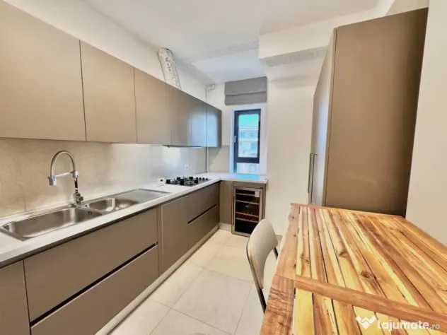 Apartament 5 camere One Floreasca Lake