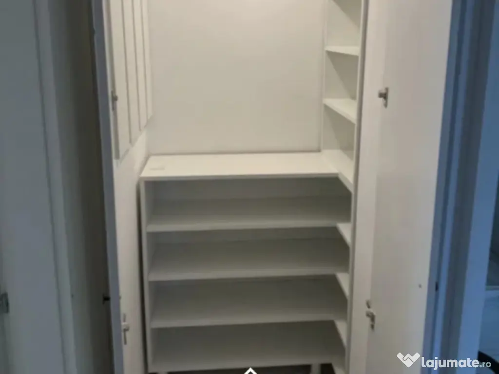 Apartament cu 2 camere decomandat | Loc de parcare inclus |