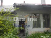 VAND CASA IN CENTRUL VECHI,DEJ,CURTE COMUNA,DE RENOVAT 