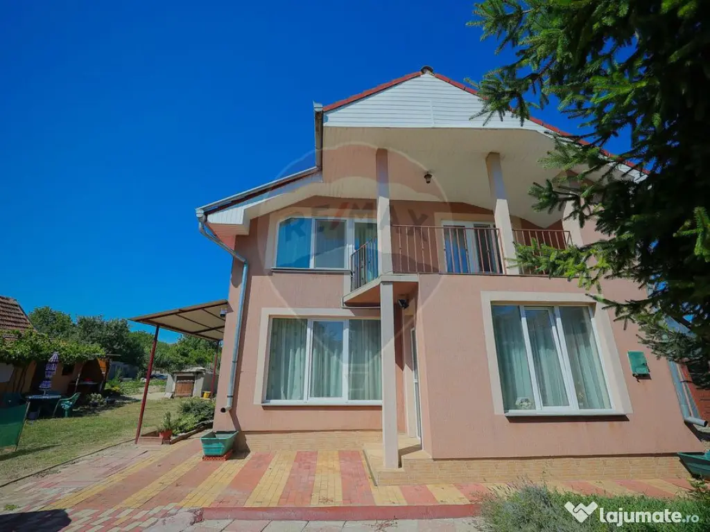 De vânzare casă cu 3 camere și teren 950 mp în Mihai ...