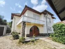 Casă solidă cu pod, foișor și 2 garaje in Tarnaveni