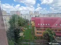 Apartament cu 2 camere, etaj intermediar, luminos, circular