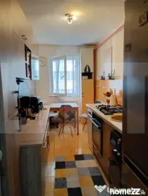 Apartament cu 3 camere, 72 mp, Simeria