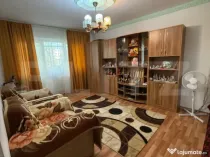 Apartament cu 2 camere, etajul 1, an 1990, 50 mp utili, Camp