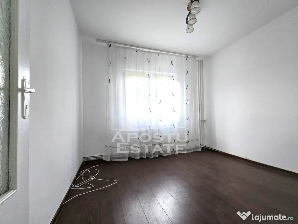 Apartament 4 camere , centrala proprie, Etaj Intermediar , Lipovei - Timisoara (Timis)